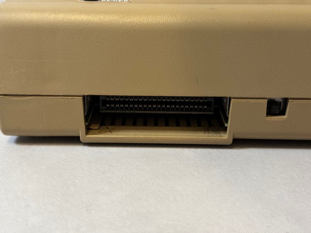 commodore C-64 コモドール64 本体