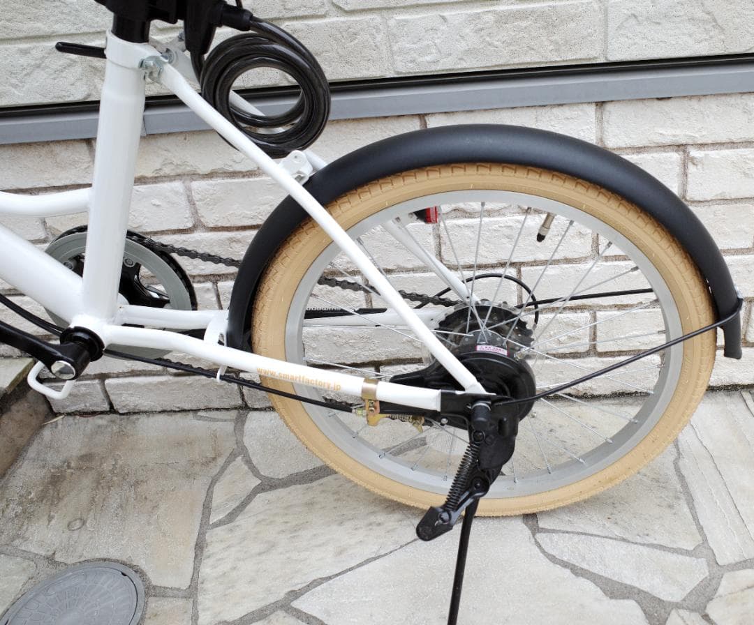 【引き取り限定】GRAPHIS 折りたたみ自転車 白色