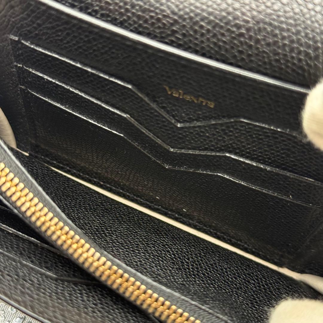 ヴァレクストラ イジィデ レザー ミディアム 財布 ウォレット ブラック 黒