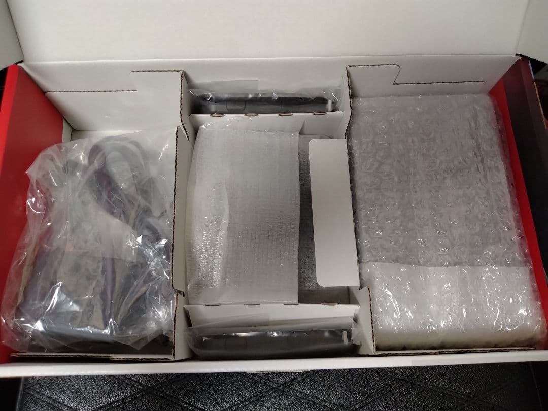 【美品】【Nintendo 任天堂 Switch 本体】オマケ付き❢