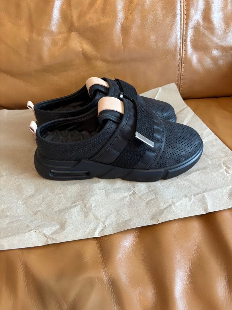 united Tokyo レザー　recovery サンダル