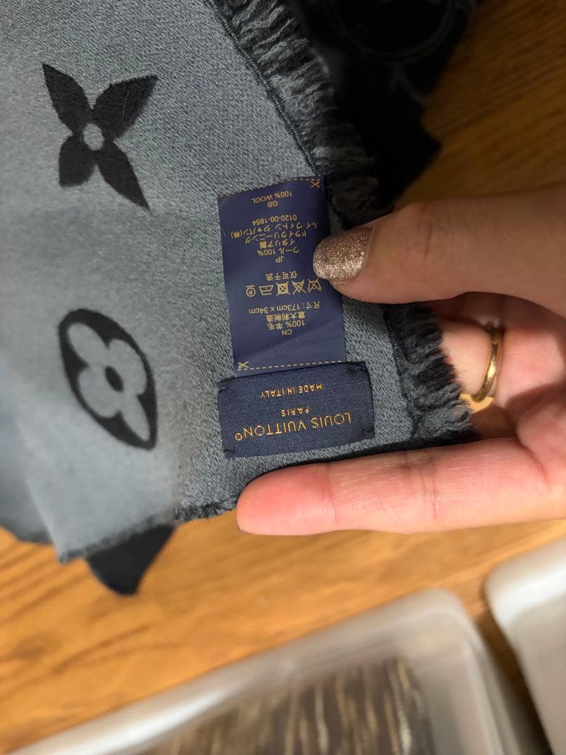 マフラー・モノグラム ヴィヴィエンヌ