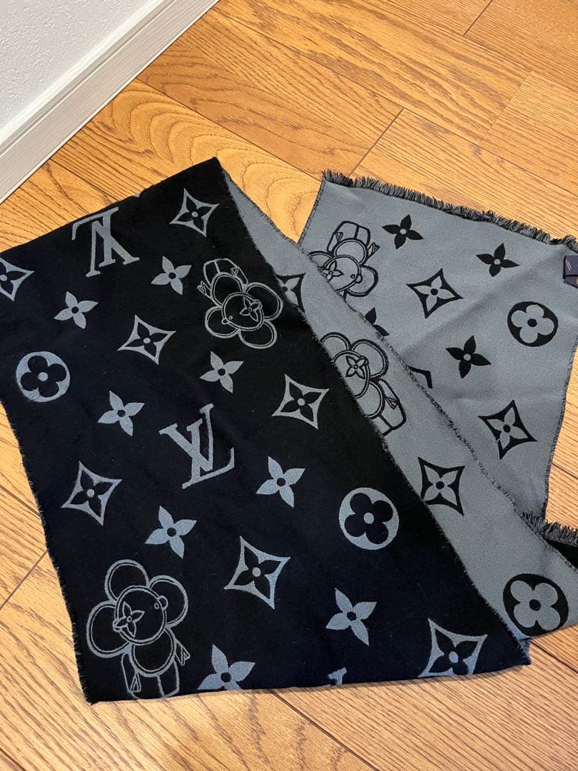 マフラー・モノグラム ヴィヴィエンヌ