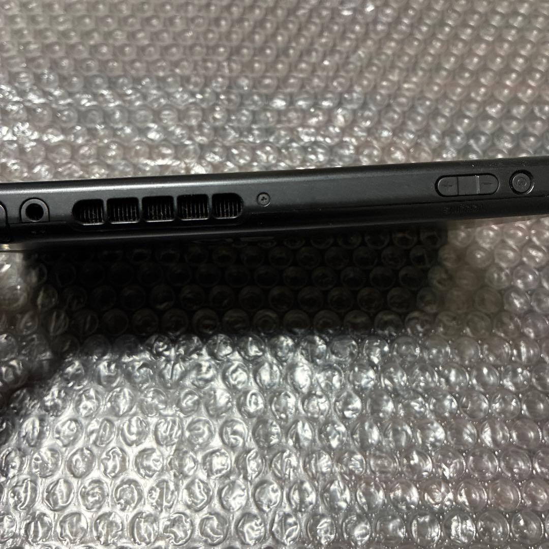 8 Nintendo Switch 本体　初期型