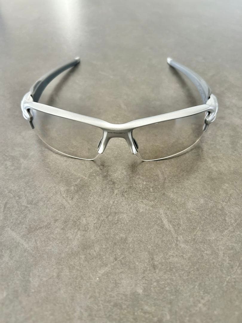 Oakley サングラス　FLAK 2.0