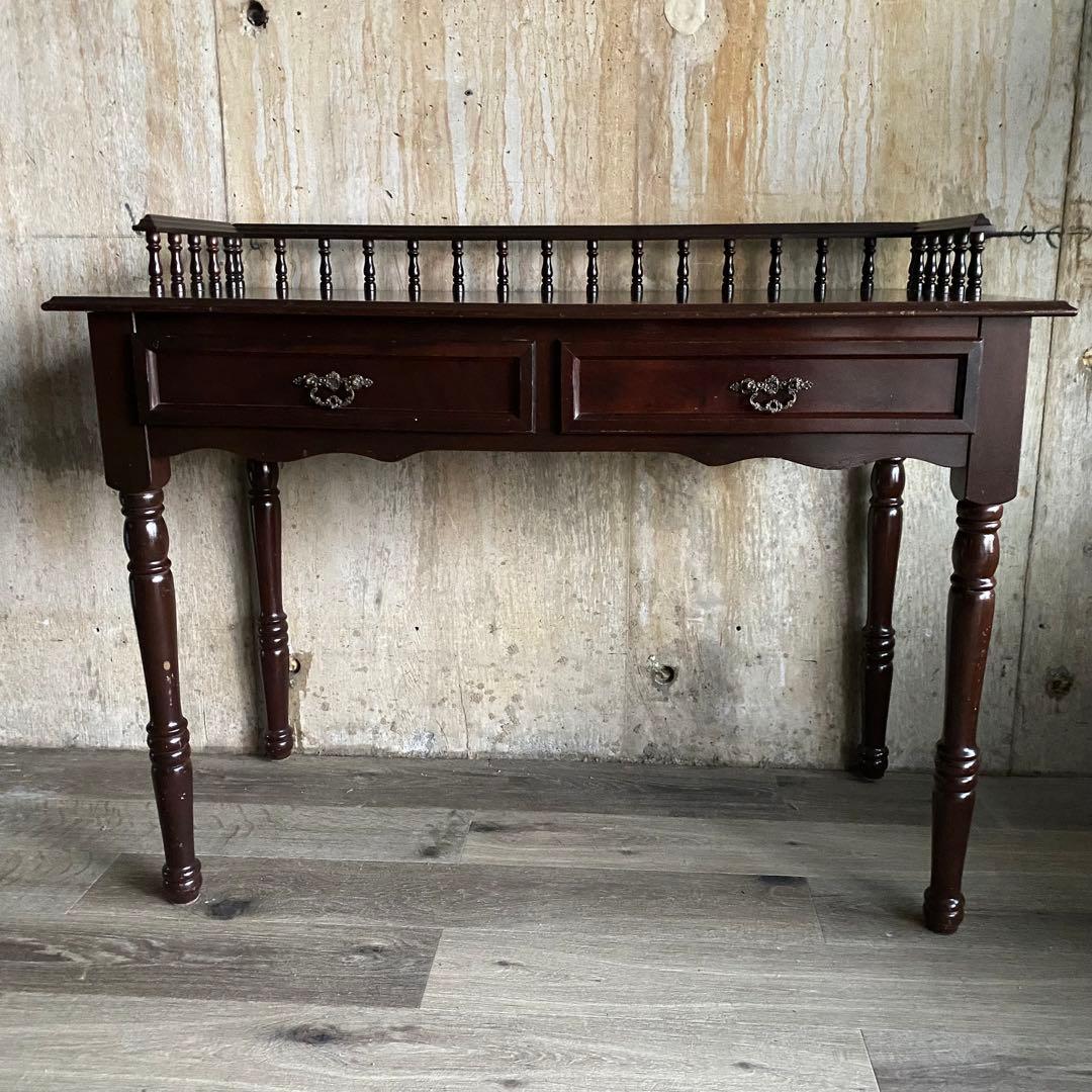クラシックスタイル　欄干付きデスク　囲い付き机　アンティークレトロ　②