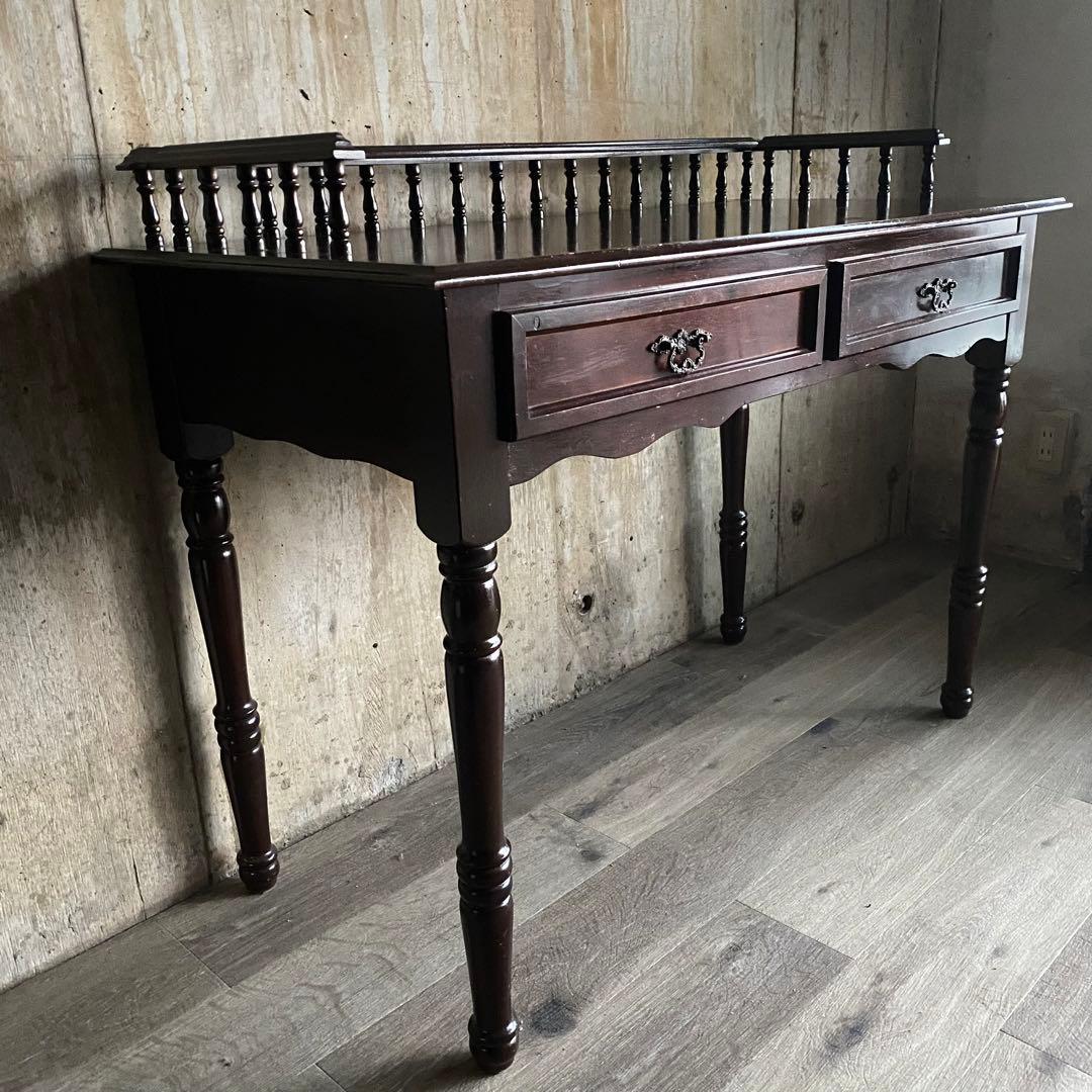 クラシックスタイル　欄干付きデスク　囲い付き机　アンティークレトロ　②