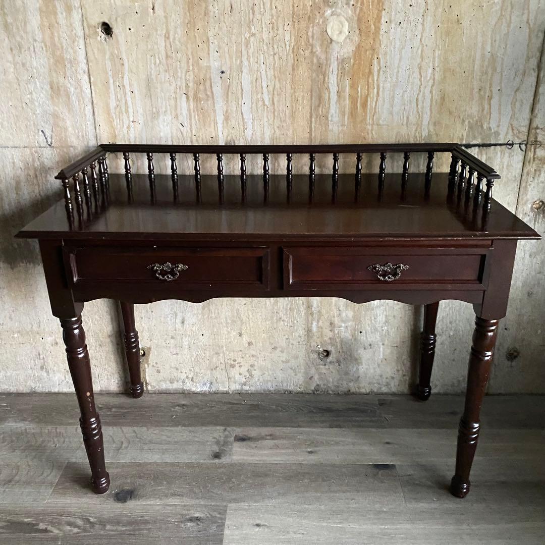 クラシックスタイル　欄干付きデスク　囲い付き机　アンティークレトロ　②