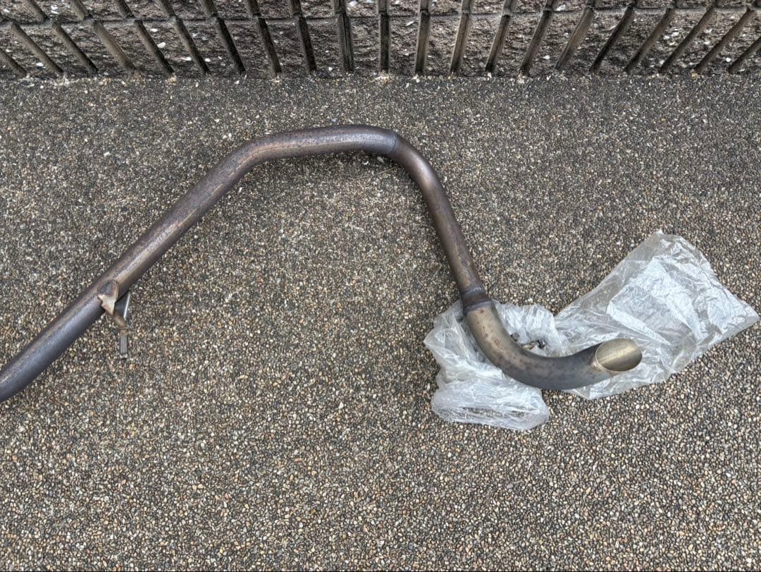 まめ様　トヨタカローラスポーツnre210hリアストレートマフラー(純正加工品)