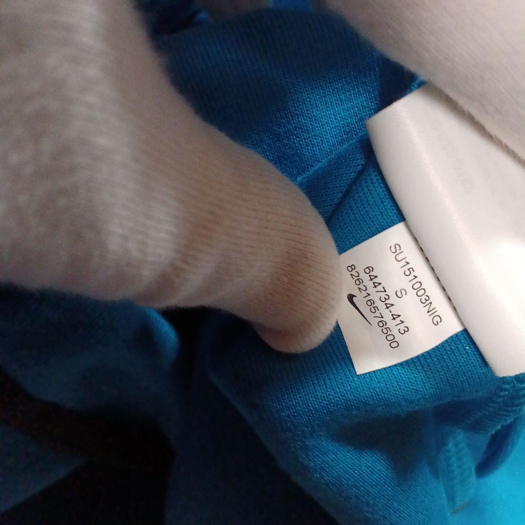 ナイキ　ジャンバ－