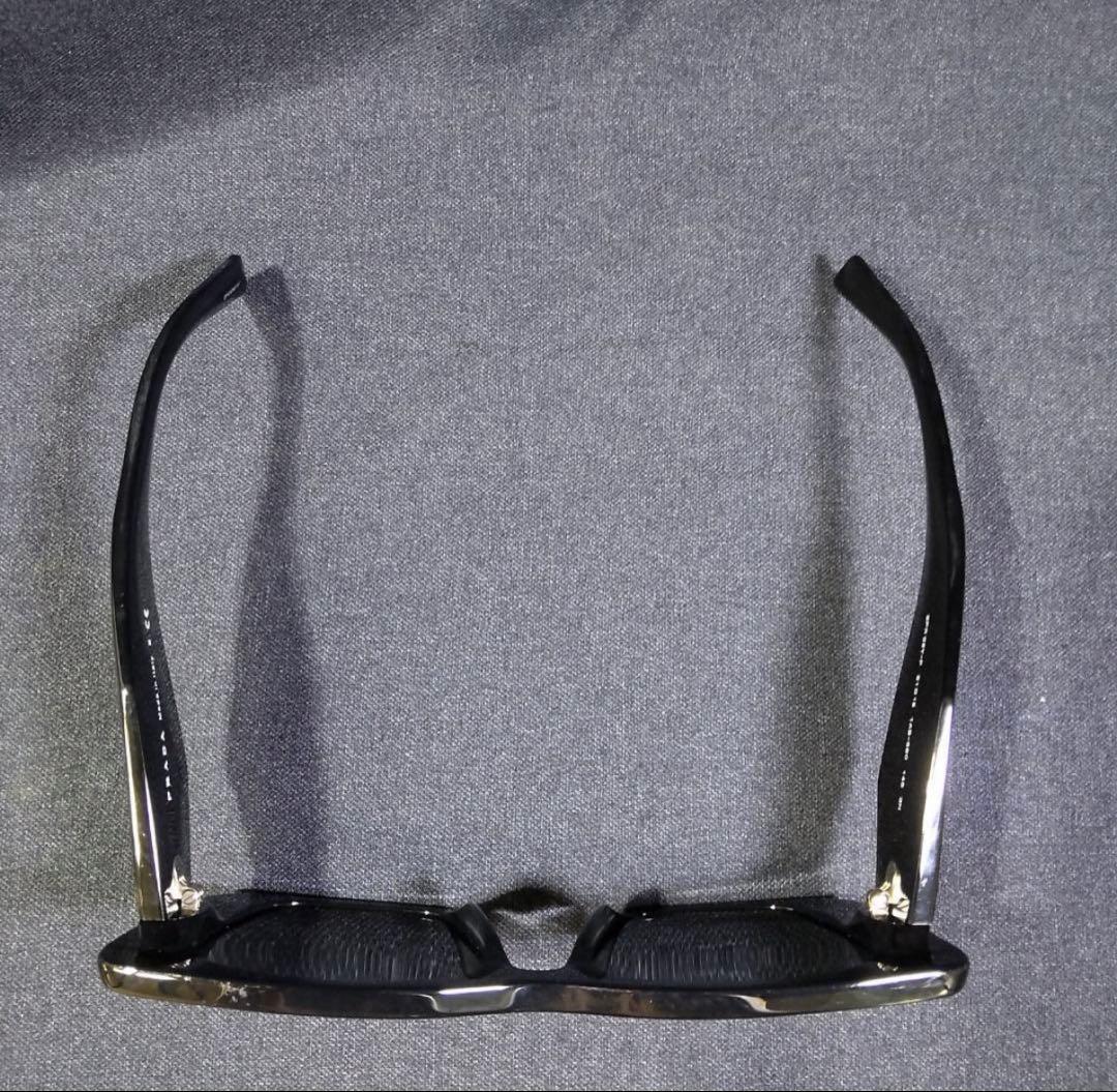 PRADA サングラス SPR 08Y キャットアイ型トライアングルロゴ