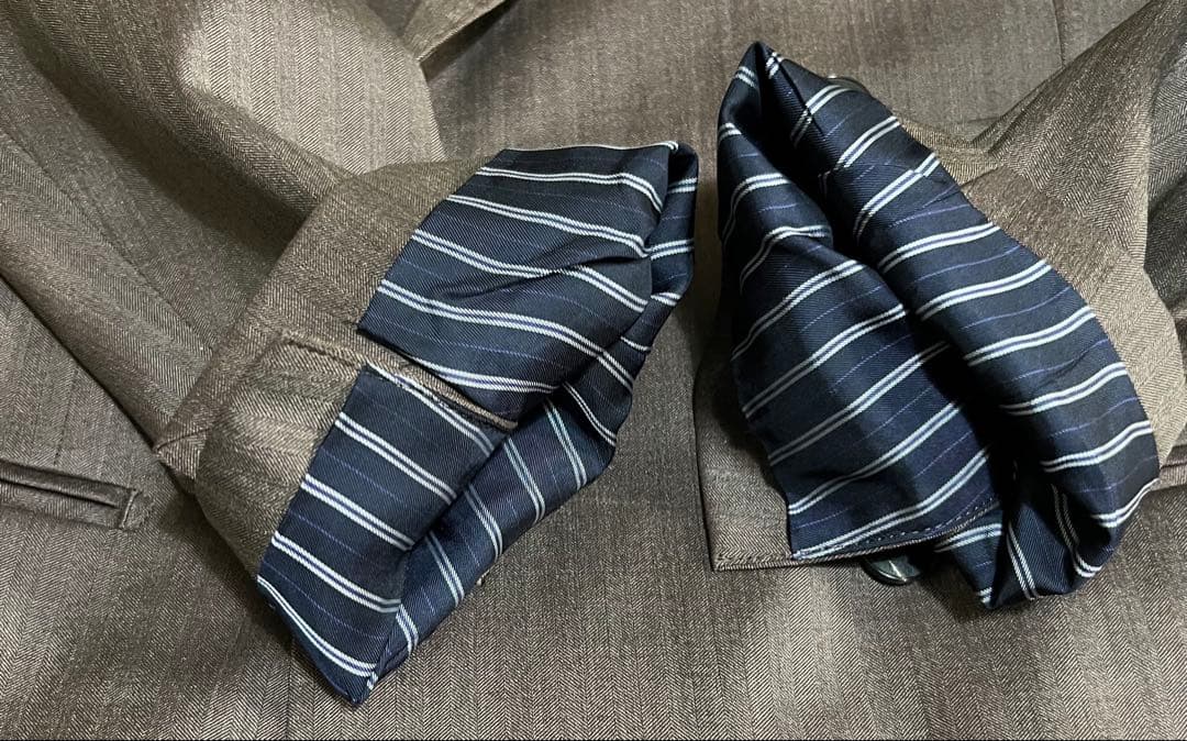 高級オーダースーツ カノニコ ウールシルク ダブル 6ボタン 茶 48-L相当