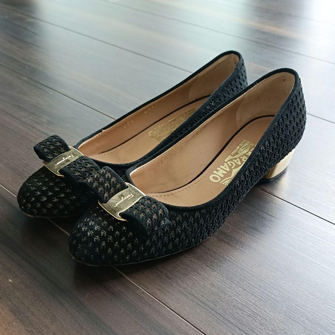 希少！Salvatore Ferragamo リボンパンプ