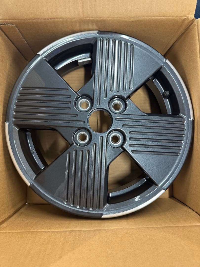 日産　ニッサン　サクラ　新車外しアルミホイール 14インチ 4.5J 4本セット