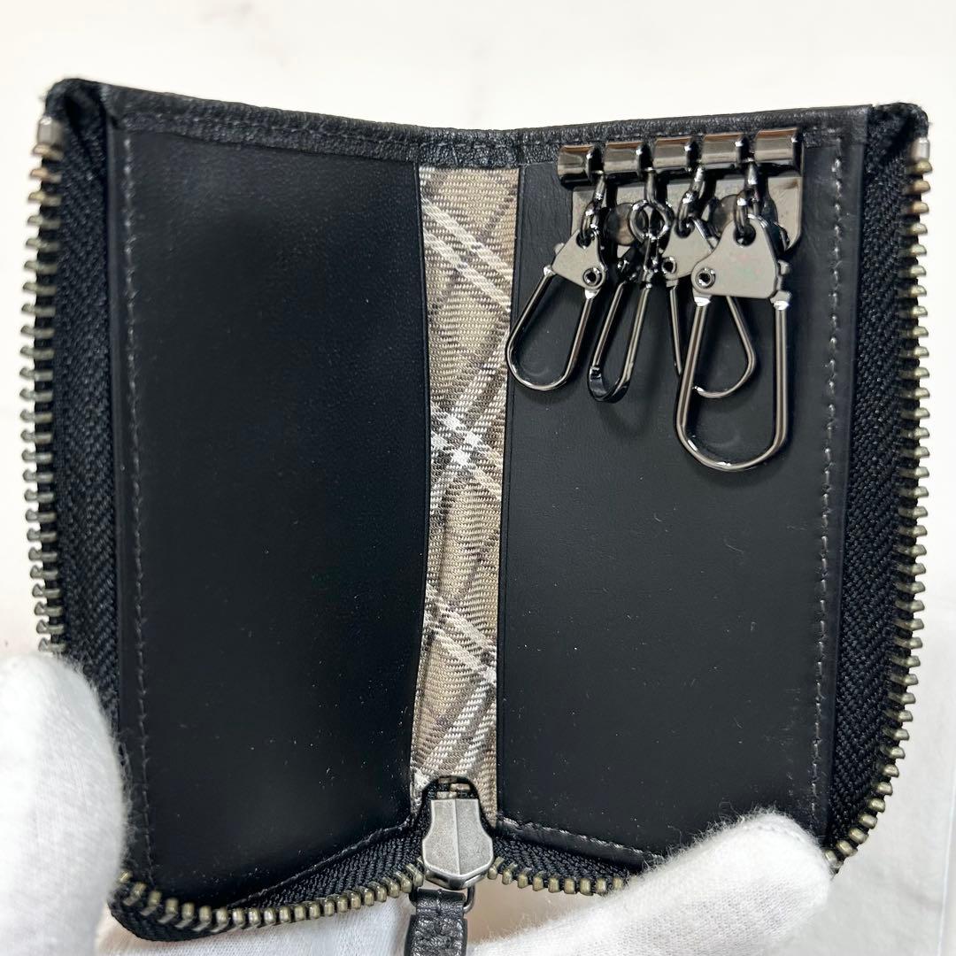 極美品 バーバリー キーケース キーホルダー レザー チェック ブラック