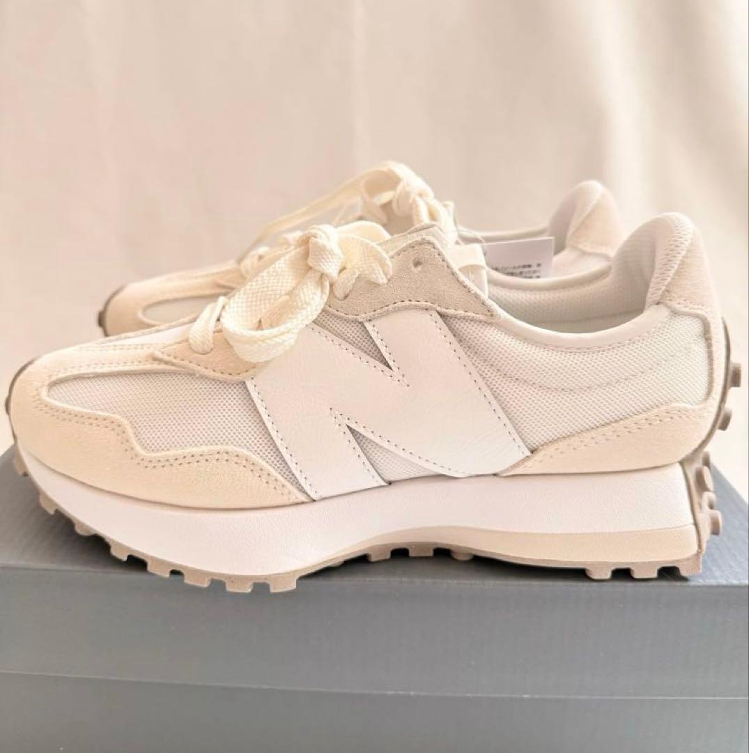 ニューバランス 327 ベージュ U327LNA D25.0cm