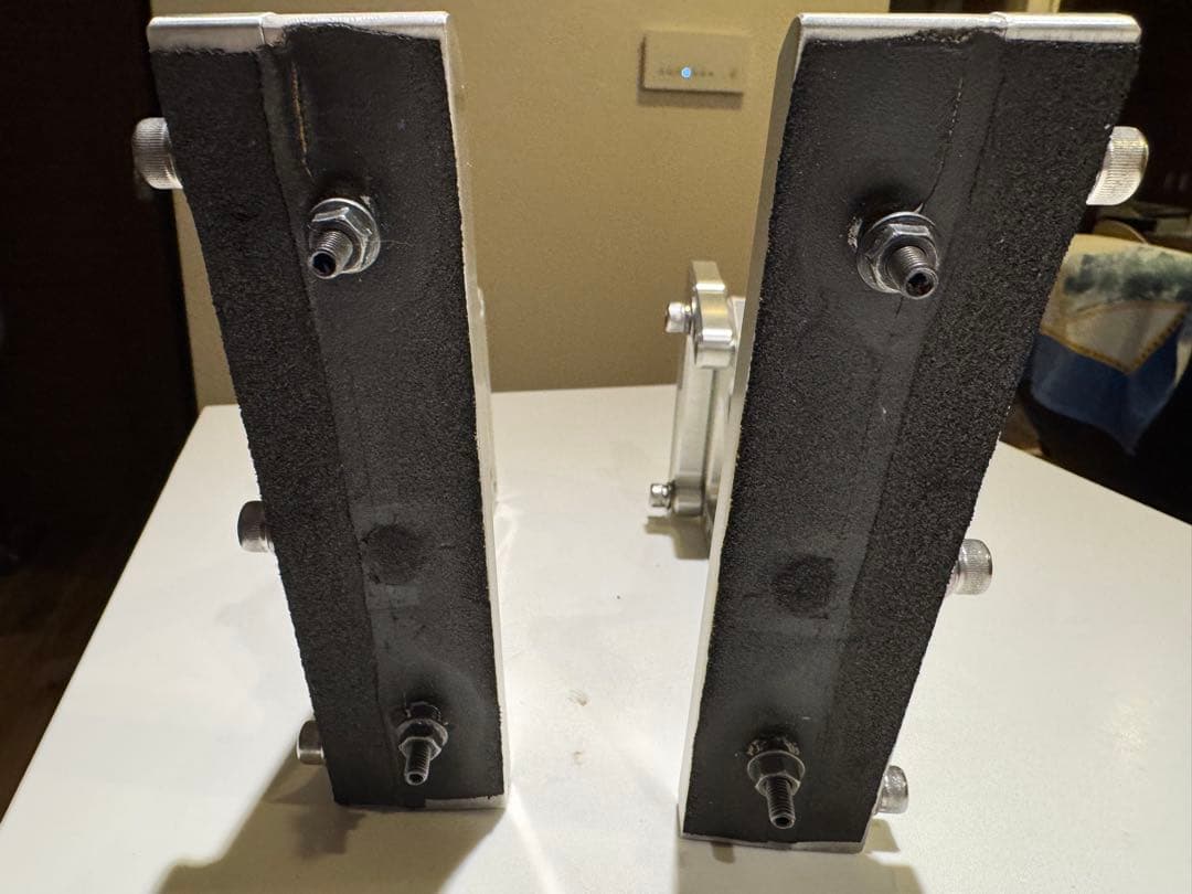 スカイライン GT-R(BNR34)用純正リアウイングハイポジションステー