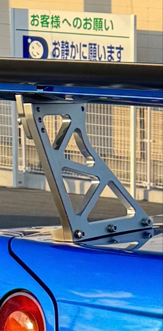 スカイライン GT-R(BNR34)用純正リアウイングハイポジションステー