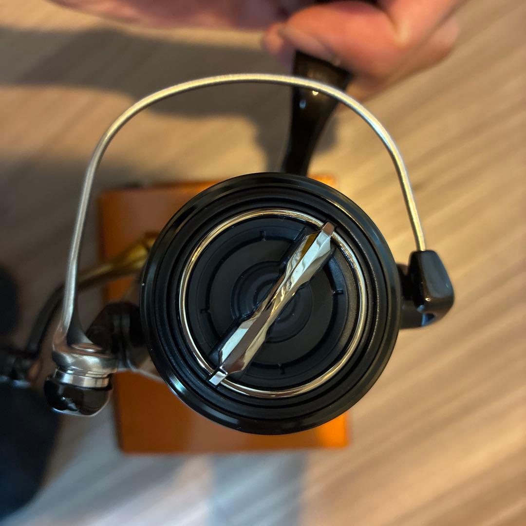 SHIMANO C2000SSPG スピニングリール