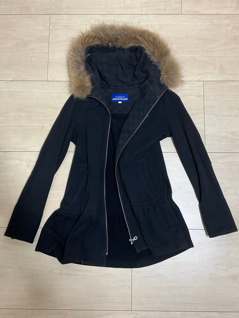 【BURBERRY BLUELABEL】リアルファー付ブラックフレアパーカー M