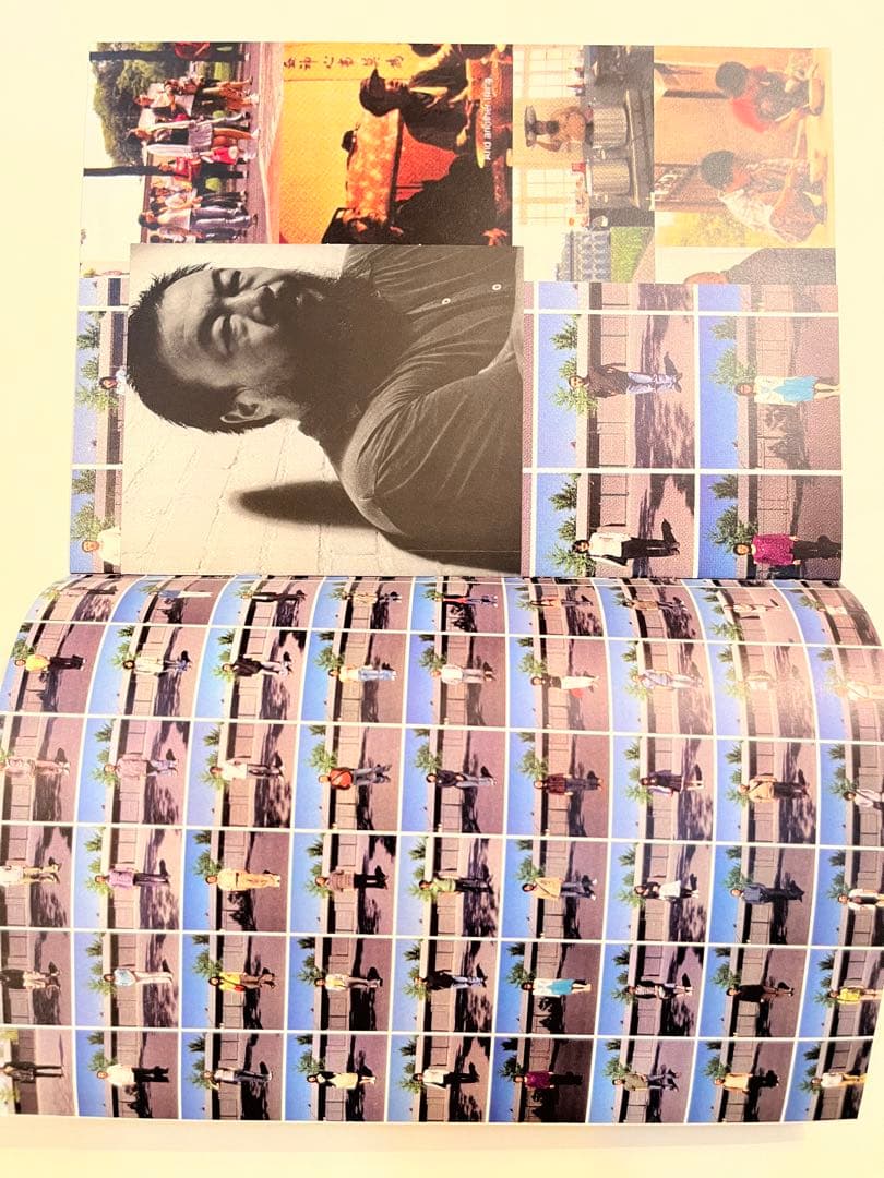 COMME des GARÇONS 非売品　アート冊子　SIX purple ②