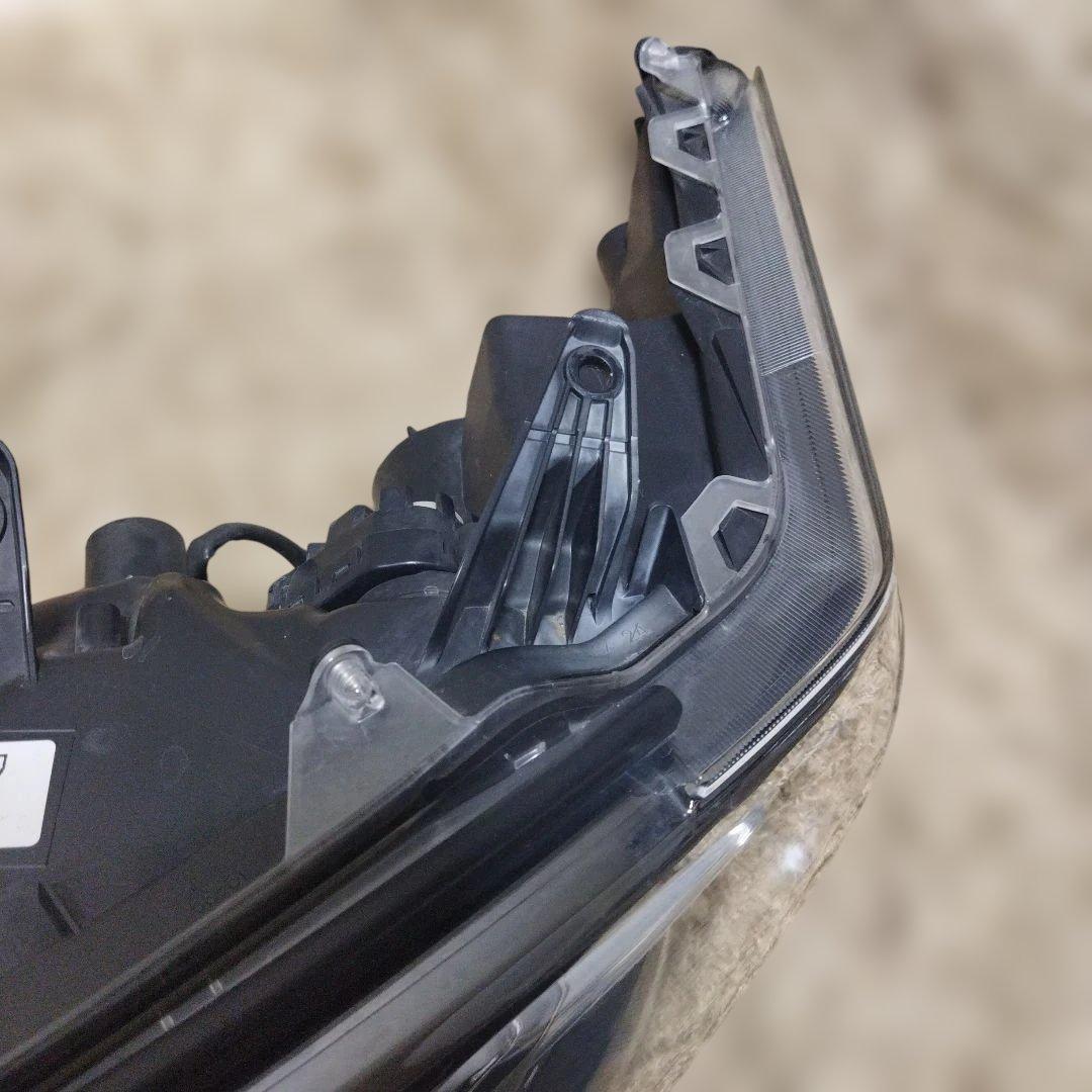 30系 アルファード前期/ヘッドライト　左側のみ