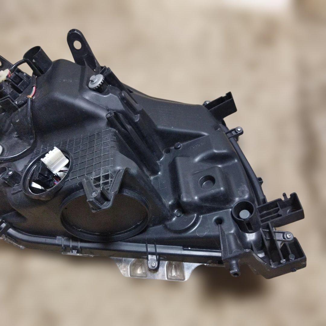 30系 アルファード前期/ヘッドライト　左側のみ