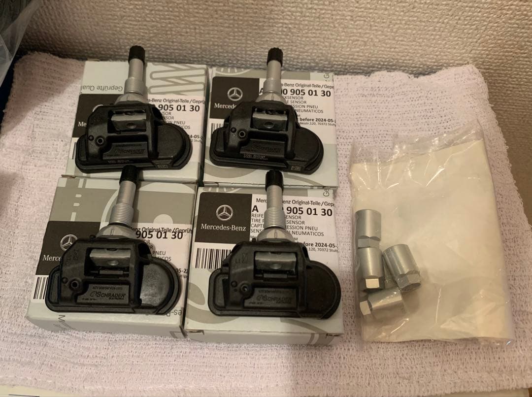 Mercedes-Benz 純正タイヤ空気圧センサー A000 9050130