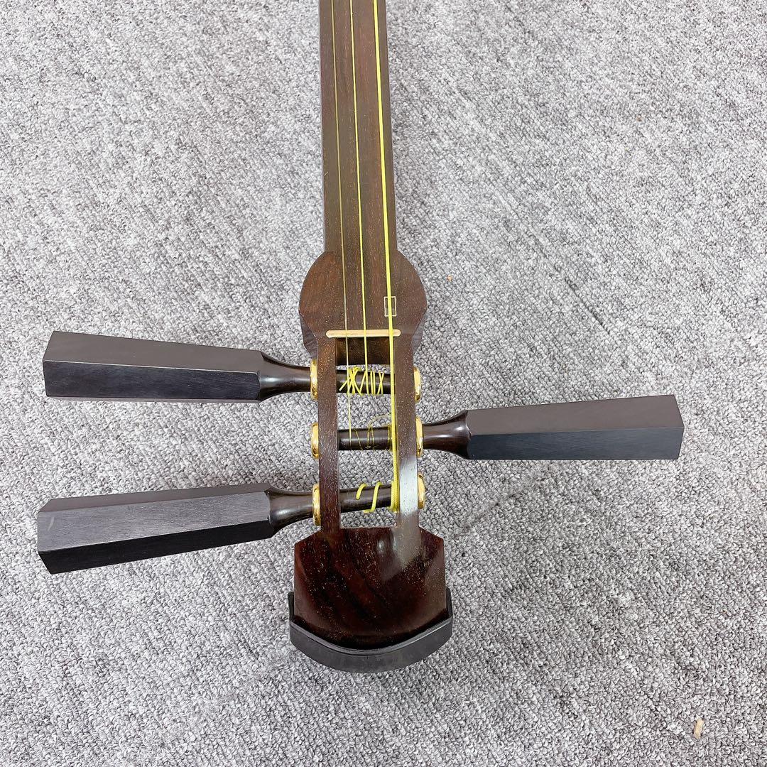 津軽三味線 丸打胴 2本溝 紅木 太棹 付属品多数 和楽器 民謡楽器