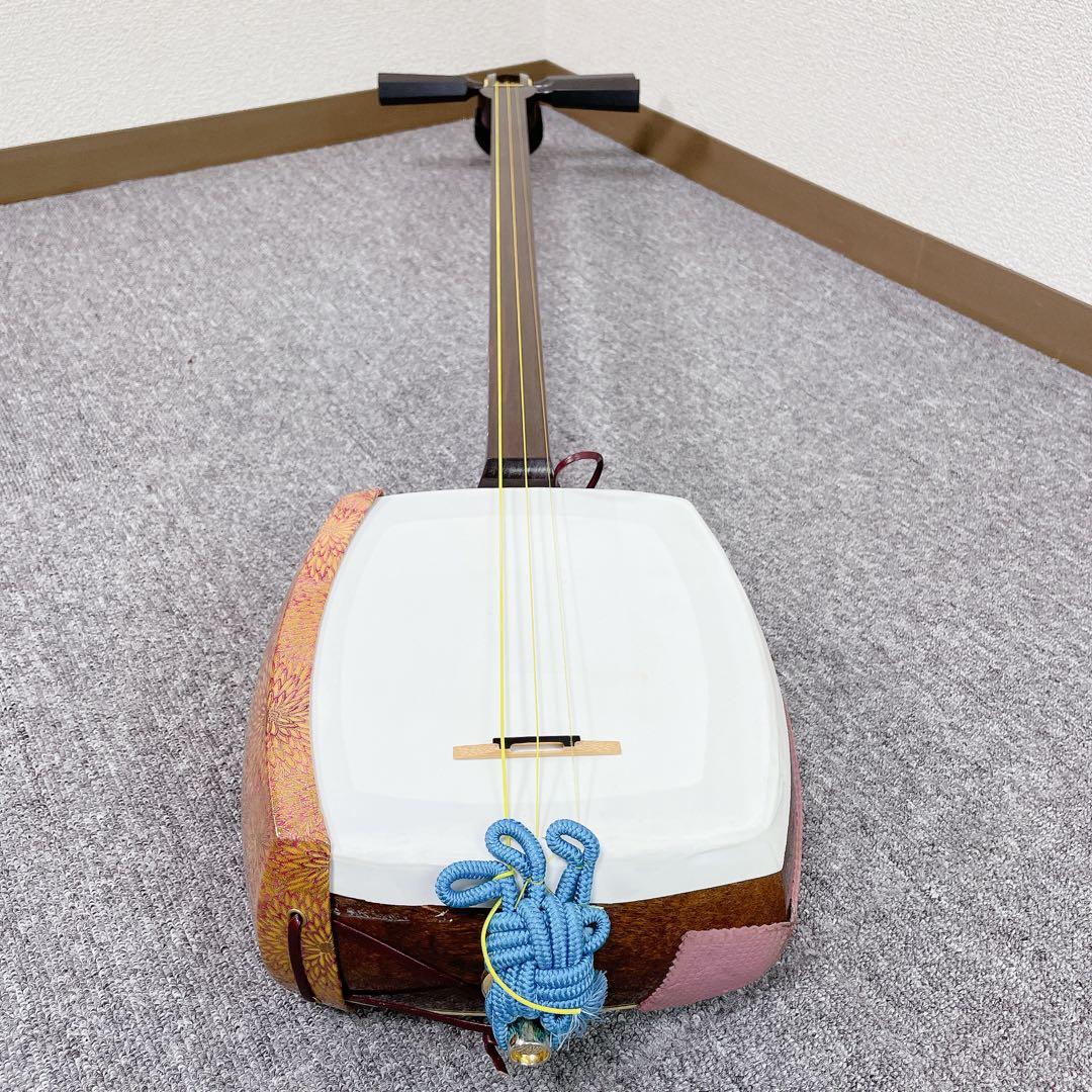 津軽三味線 丸打胴 2本溝 紅木 太棹 付属品多数 和楽器 民謡楽器