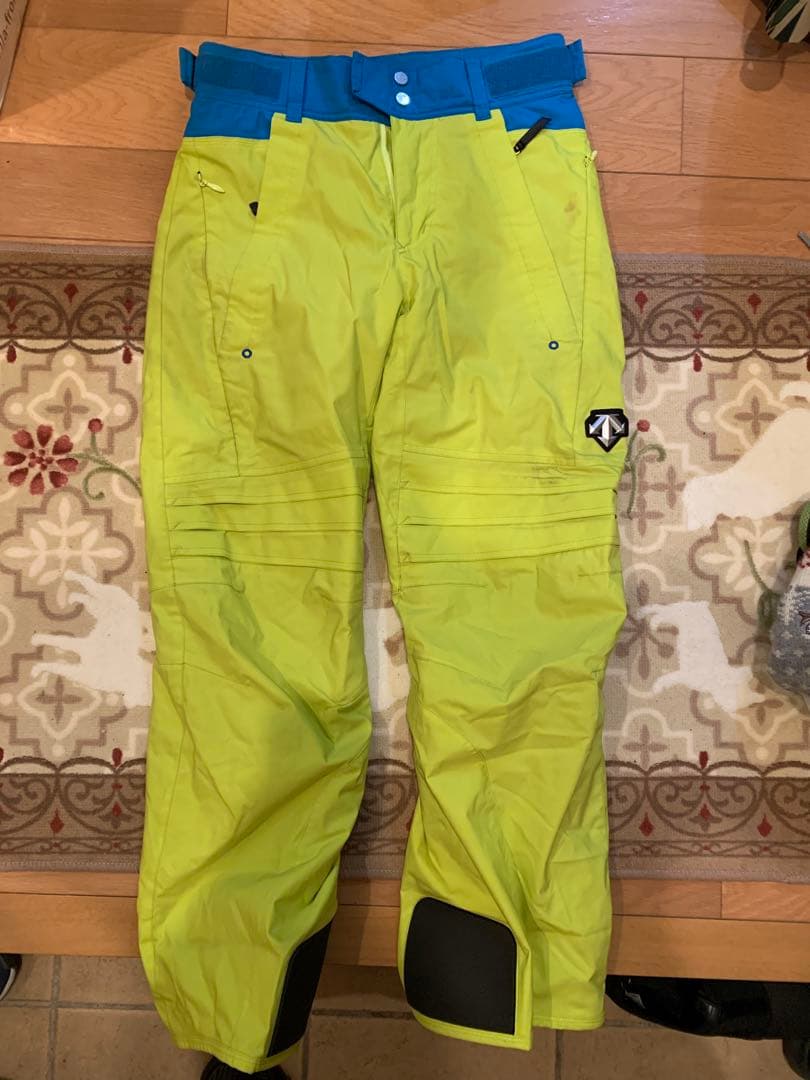 オガサカスキー　デサント チームウェア上下 M〜L相当　男女兼用