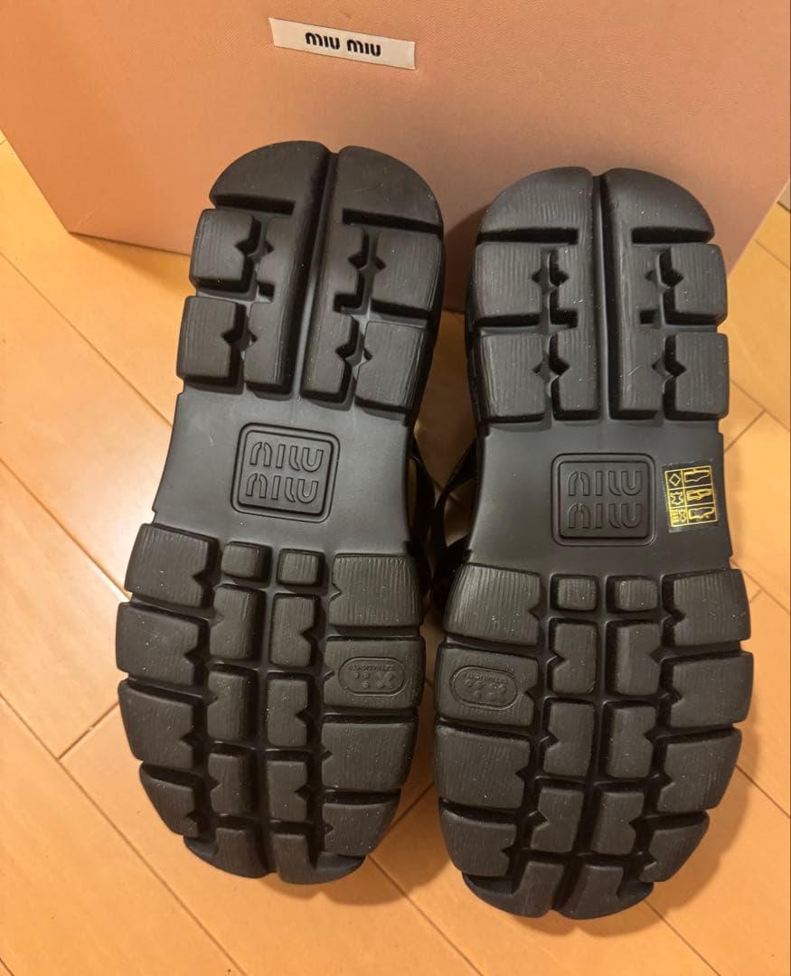 miumiu 厚底バレエシューズ　パテントレザー　バレエコア