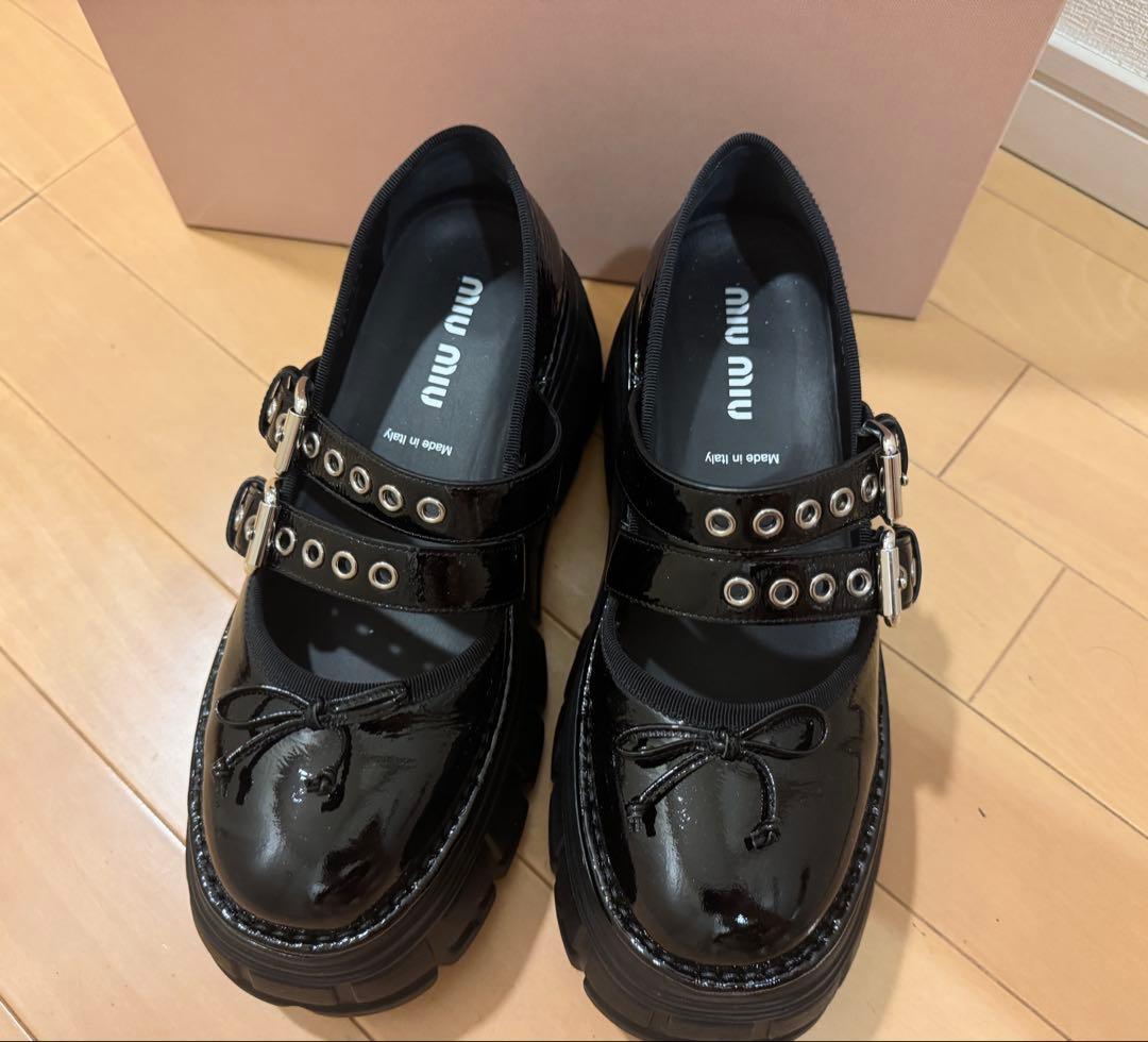 miumiu 厚底バレエシューズ　パテントレザー　バレエコア
