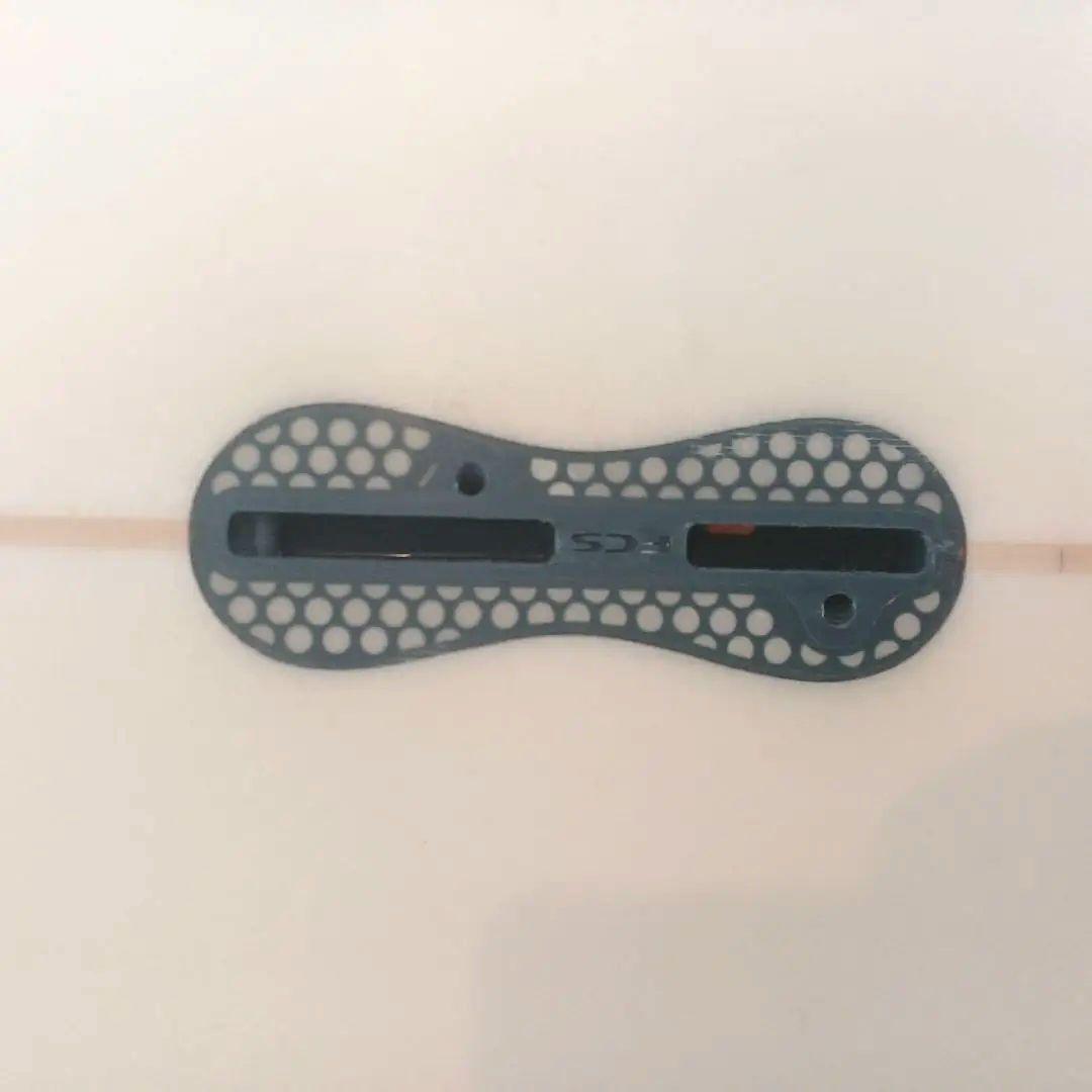 ご自宅送料込　ジャスティス サーフボード ドラゴンフライ　5,8　27.93L