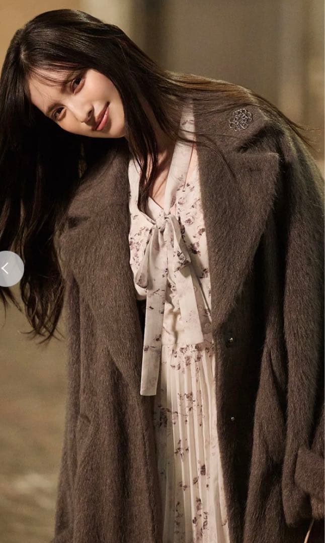 本日限定価格！スナイデル　ブローチ付きシャギーコート2025