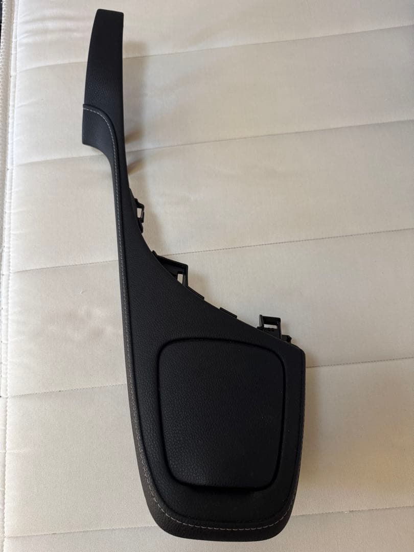 プリウス30 phv レザーコンソール アッパーボックス