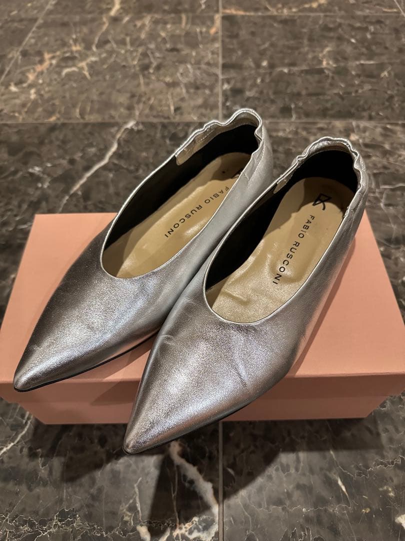 FABIO RUSCONI ポインテッドトウシャーリングパンプス(F31510)