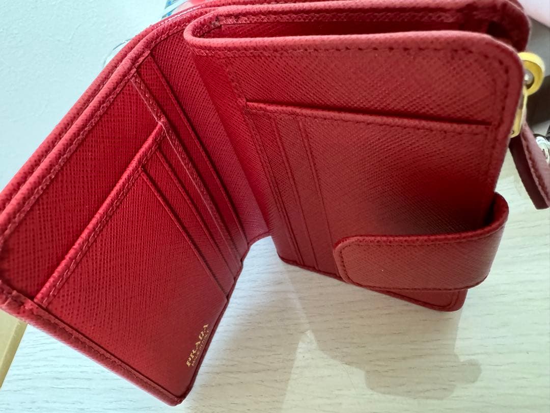 PRADA 二つ折り 財布