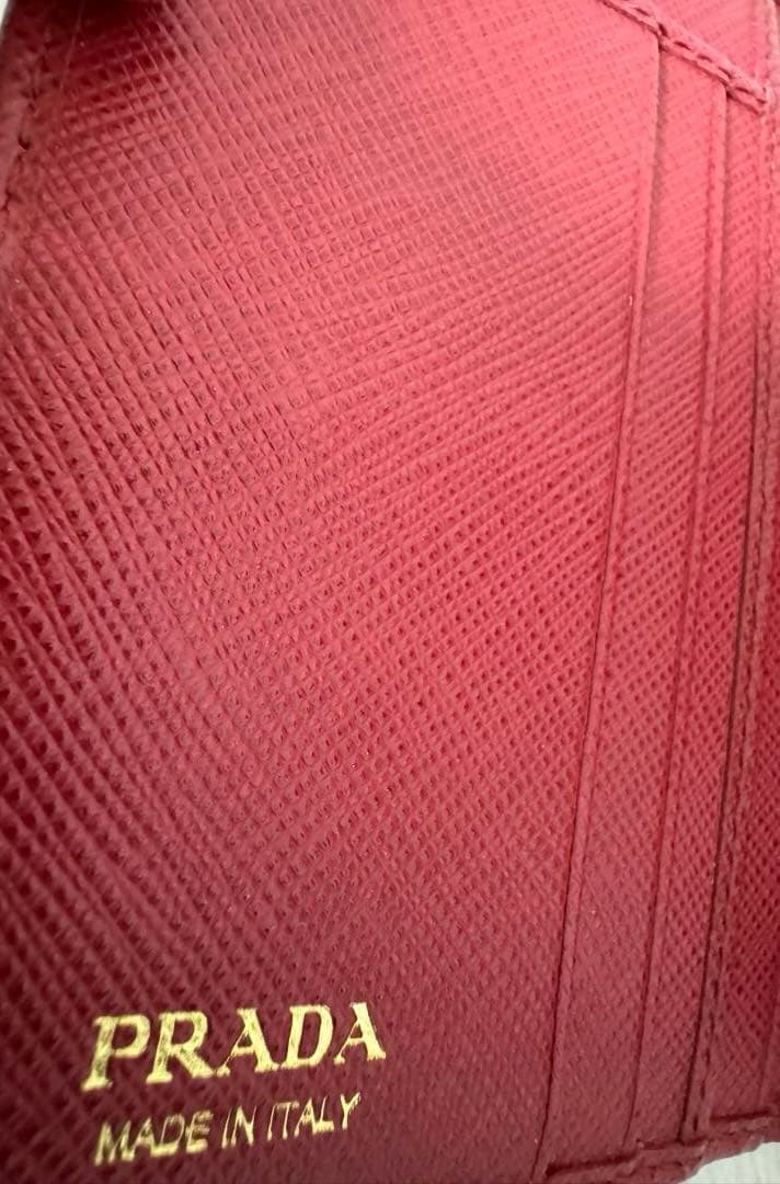 PRADA 二つ折り 財布