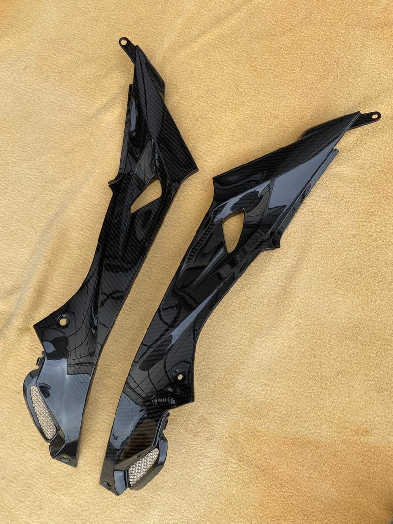  HP カーボンタンクカバー モトラッドMotorrad S1000RR