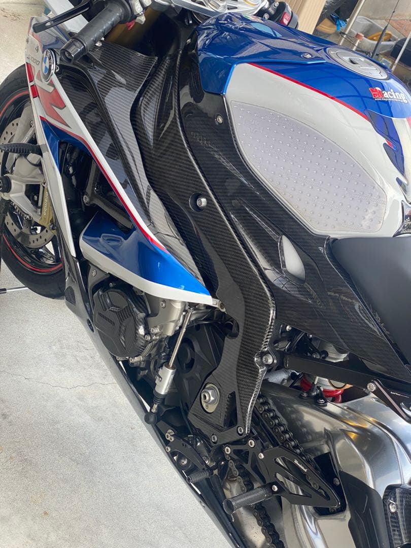  HP カーボンタンクカバー モトラッドMotorrad S1000RR