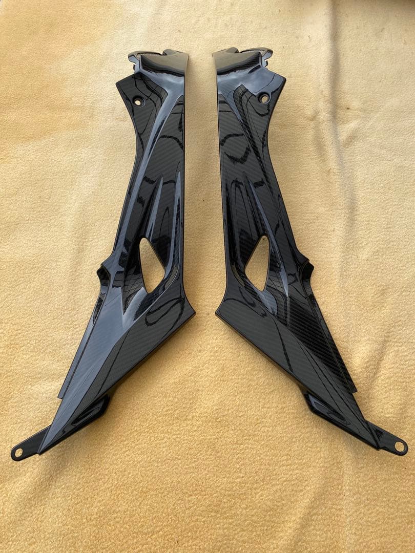  HP カーボンタンクカバー モトラッドMotorrad S1000RR