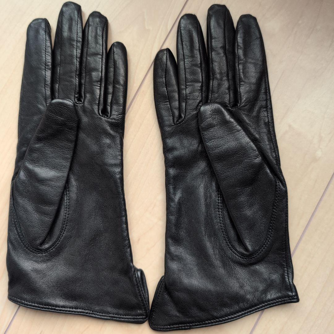 Vivienne Westwood 黒のレザー手袋 orb柄　レディース