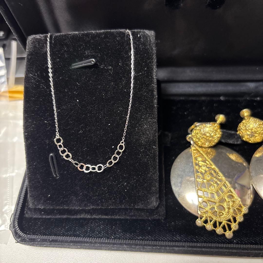 u*6様 遺品生前整理アクセサリーまとめ　イヤリング ＆ K18ブレスレット 他