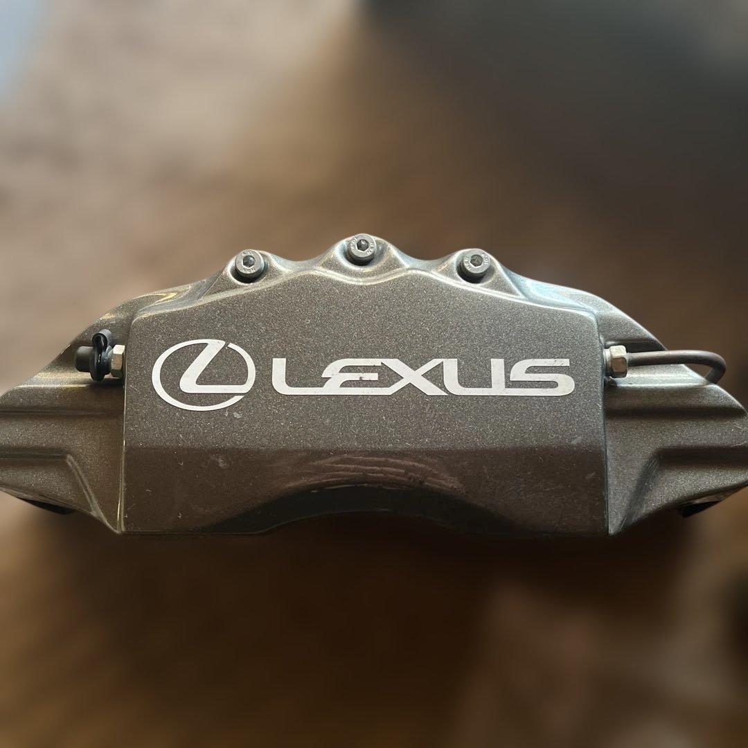 LEXUS、ブレーキキャリパーカバー