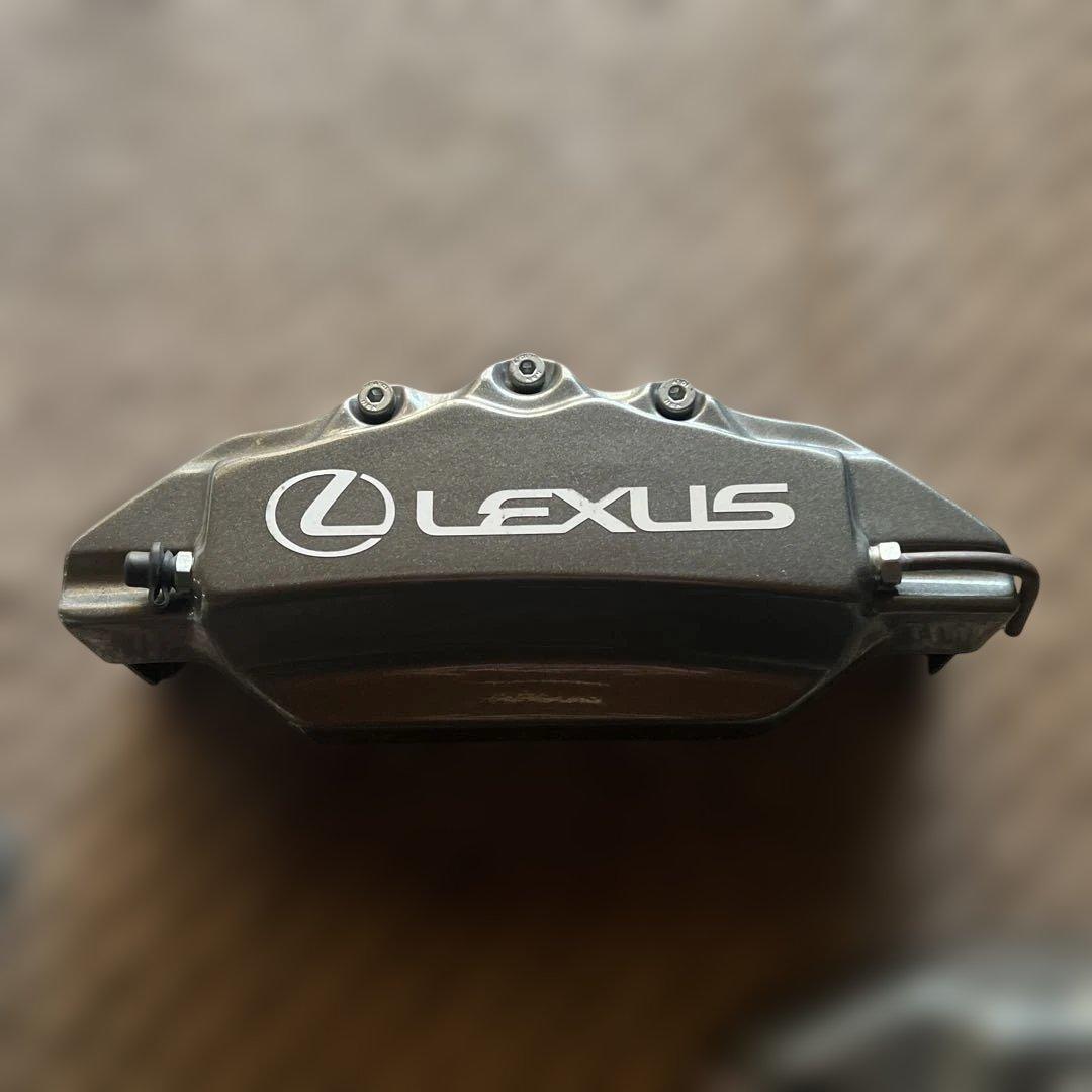 LEXUS、ブレーキキャリパーカバー