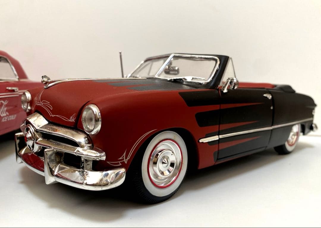 レア！　絶版　1/18 アメ車　ミニカー　フォード　ビクトリア　1950 旧車