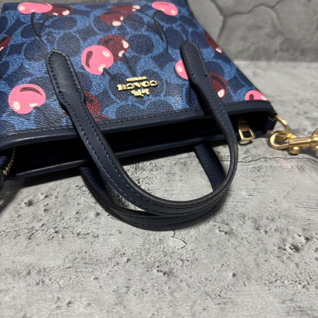 未使用級✨️コーチ 2way ショルダーバッグ ミニシティ チェリー レザー 青