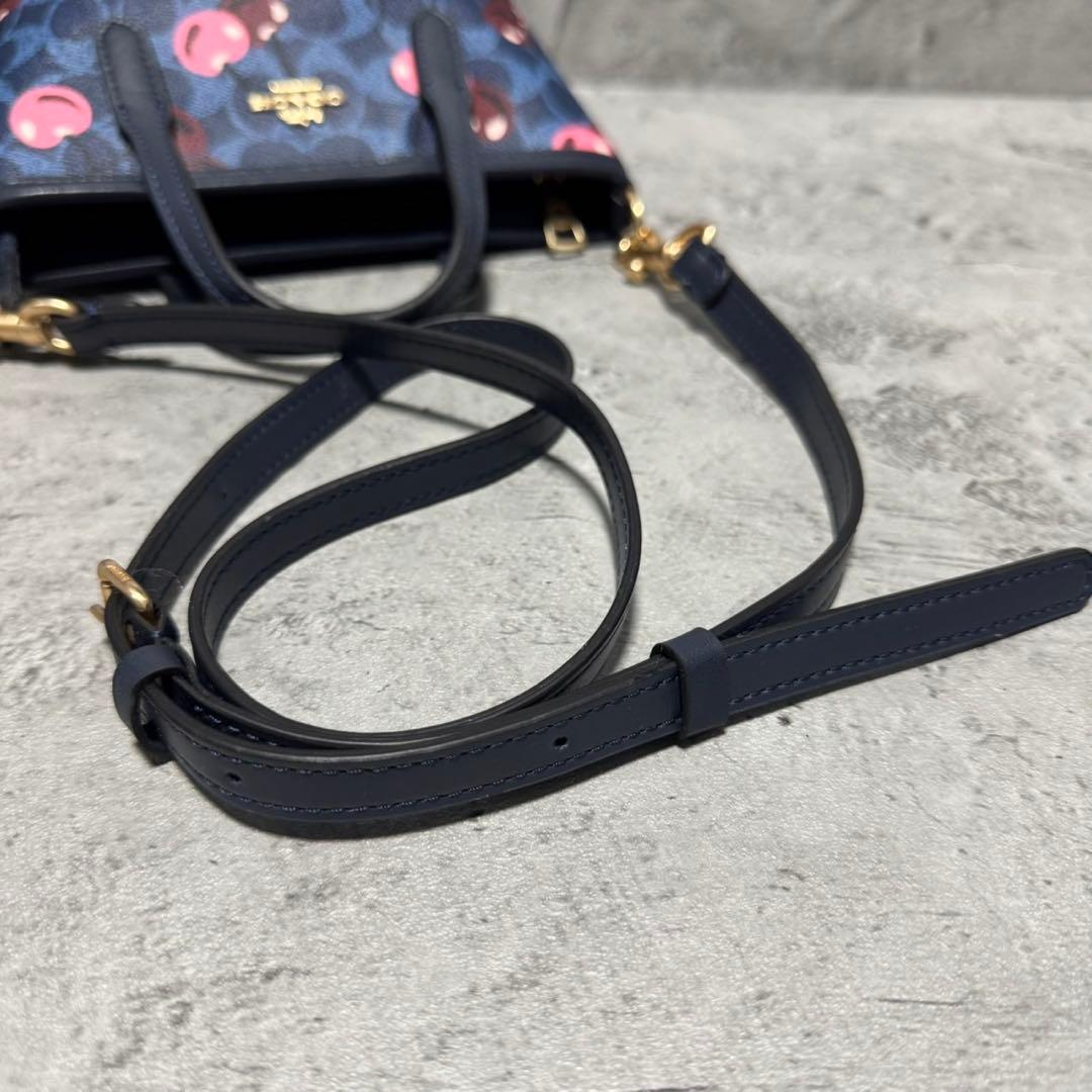 未使用級✨️コーチ 2way ショルダーバッグ ミニシティ チェリー レザー 青