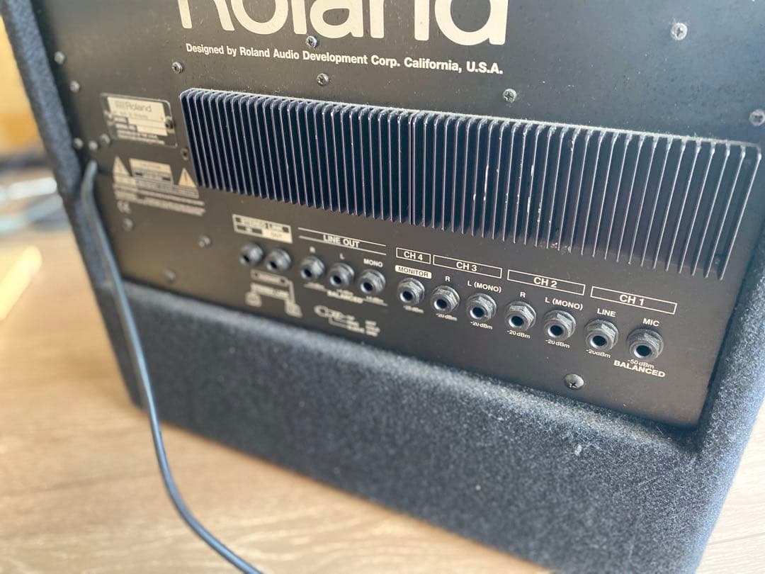 Roland KC-300 ローランド キーボードアンプ モニタースピーカー